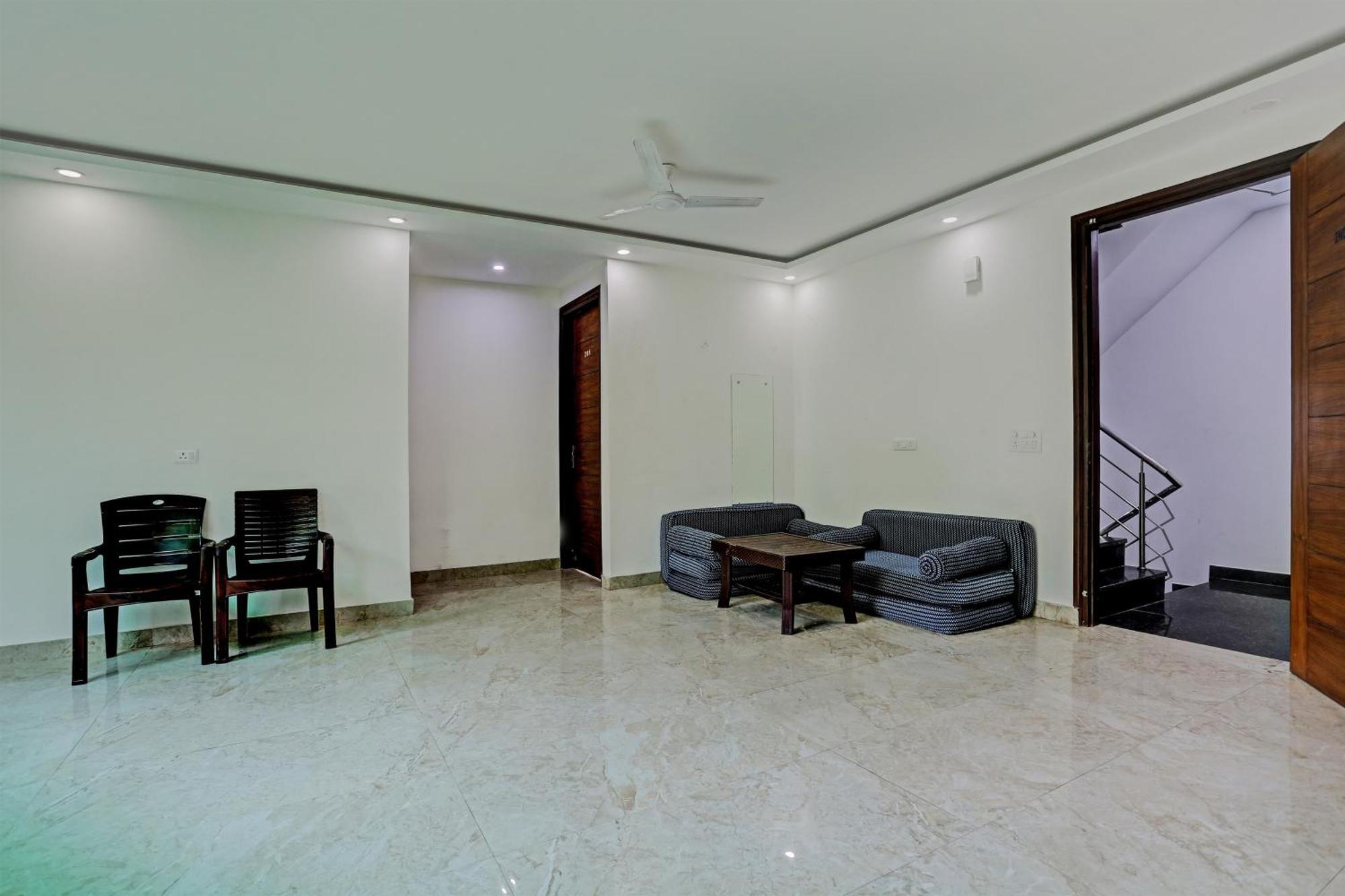 גורגאון Hotel O Vikrant Residency מראה חיצוני תמונה